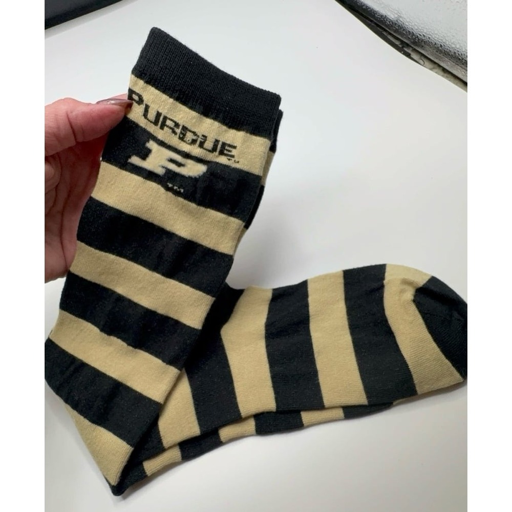 NWOT men's size medium (possibly fit large) Purdue University dress socks